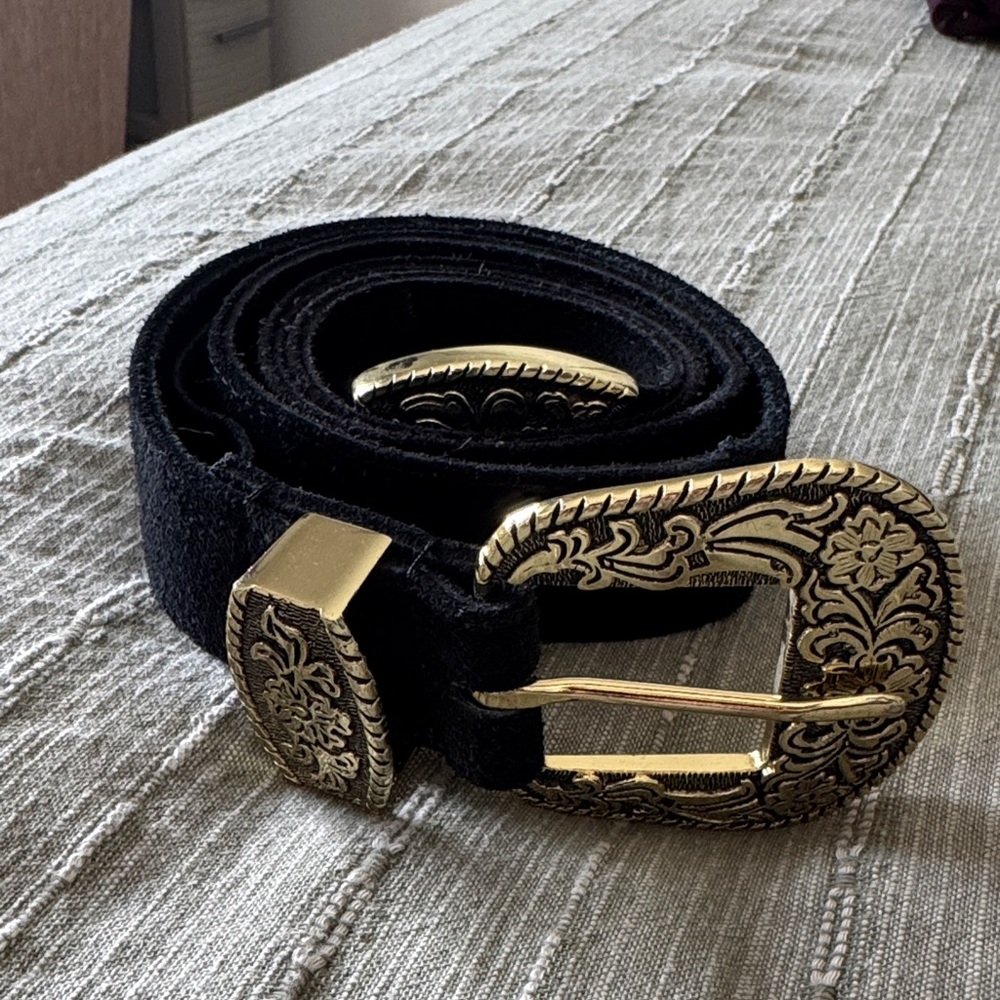 Black microsuede leather belt